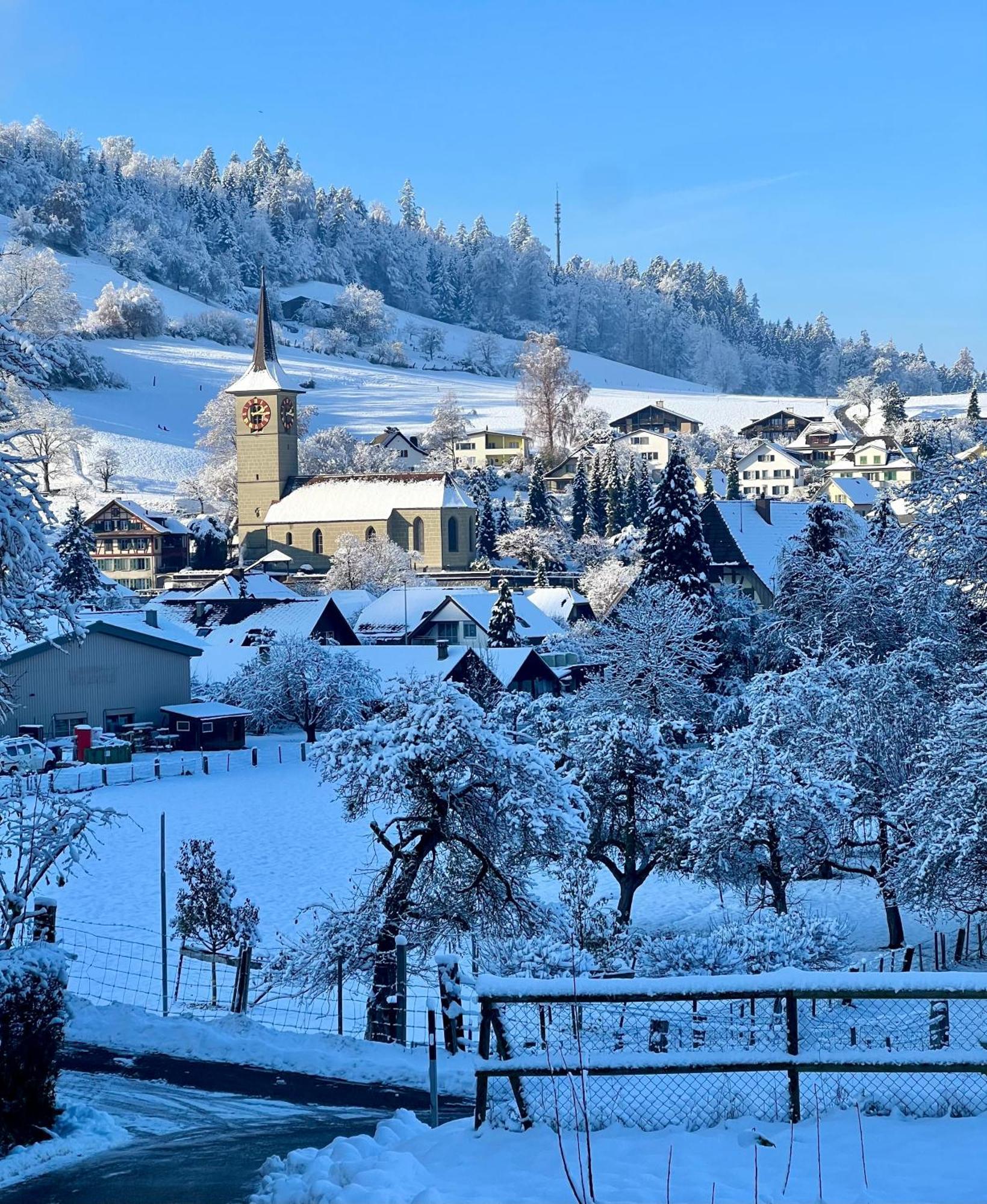 Apartment Im Emmental Oberburg Exteriör bild